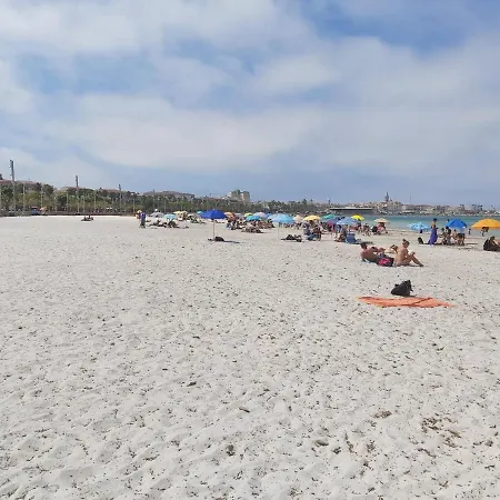 Beach Apartment * ألغيرو