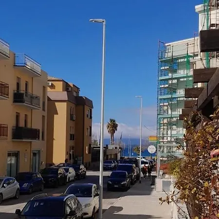 Daire Beach Apartment *